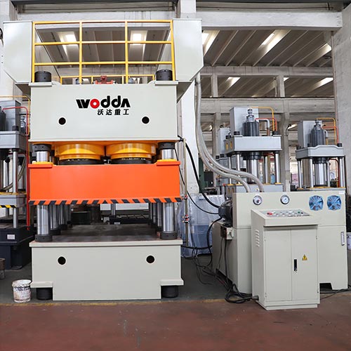 YQ78型雙動鋼木門壓花機