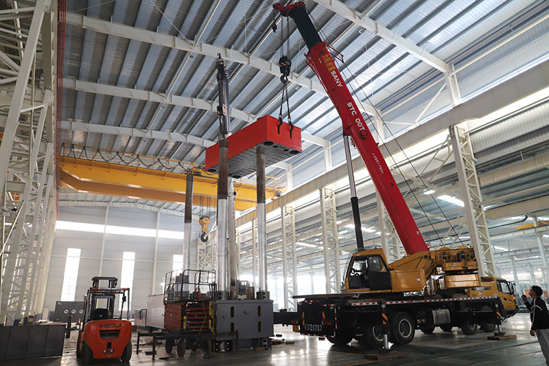 沃達(dá)液壓機(jī)