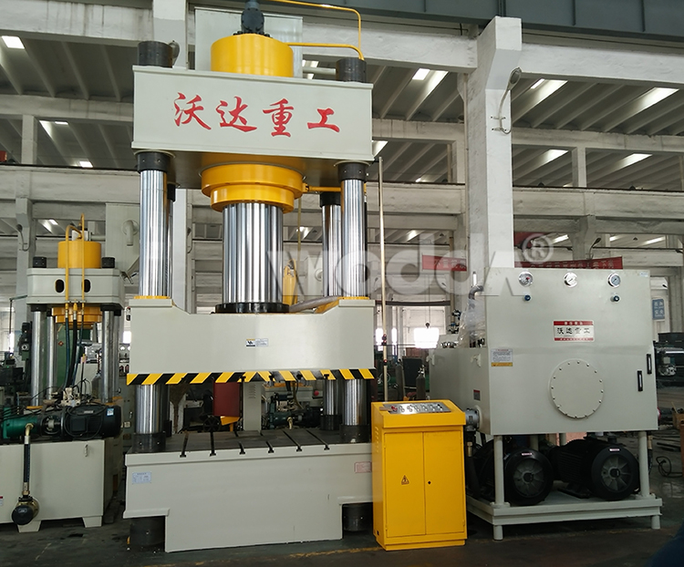 800噸三梁四柱液壓機(jī)多少錢？