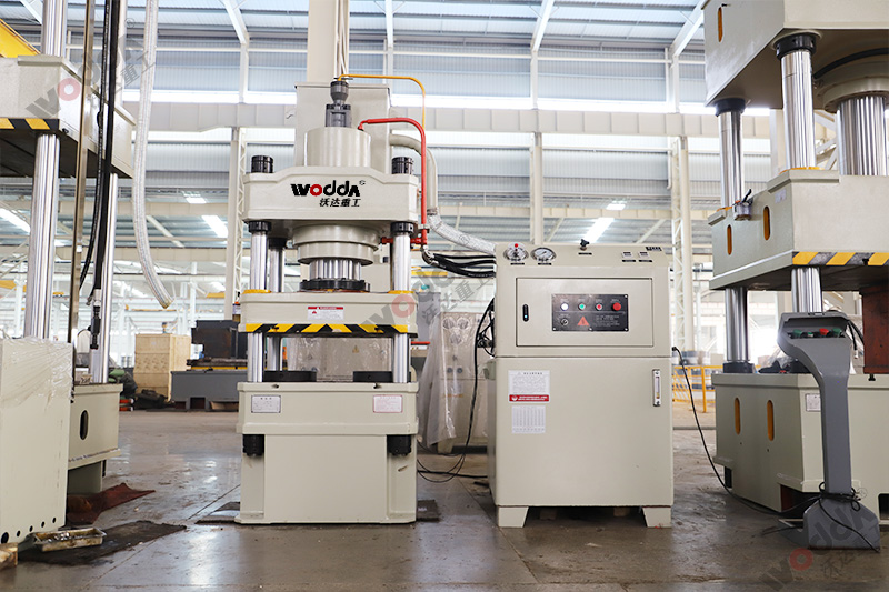 四柱液壓機(jī)故障排除小技巧 四柱液壓機(jī)故障排除小技巧