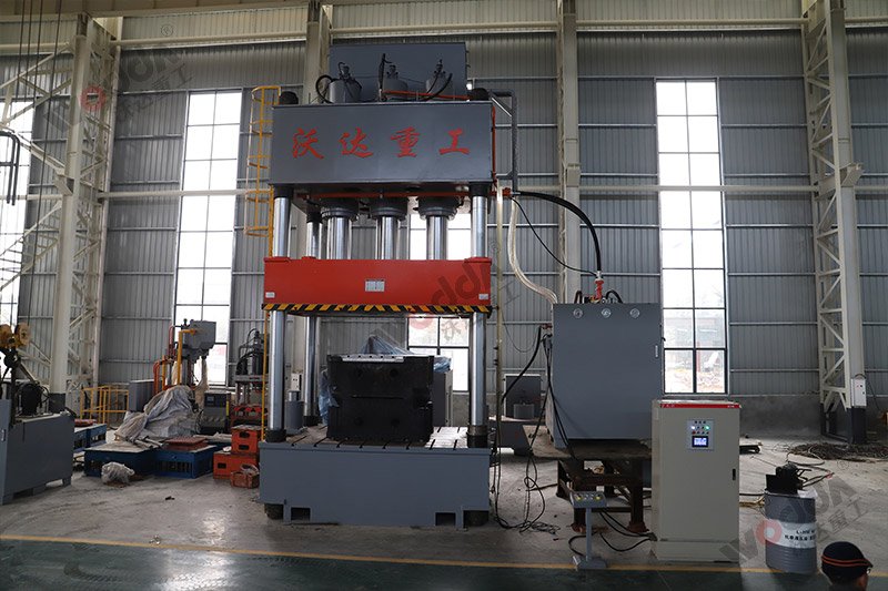 1250噸復(fù)合材料排水溝成型液壓機 1250噸復(fù)合材料排水溝成型液壓機