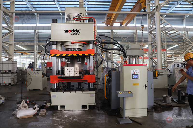 液壓機(jī)廠家哪家好 液壓機(jī)廠家哪家好