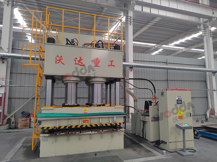 1250噸壓濾機濾板成型液壓機(圖3) 1250噸壓濾機濾板成型液壓機(圖3)