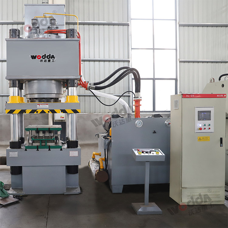 500噸四柱液壓機(錨桿托盤液壓機) 500噸四柱液壓機(錨桿托盤液壓機)