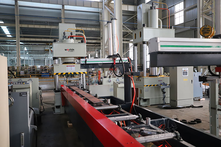 250噸錨桿托盤自動(dòng)生產(chǎn)線 250噸錨桿托盤自動(dòng)生產(chǎn)線