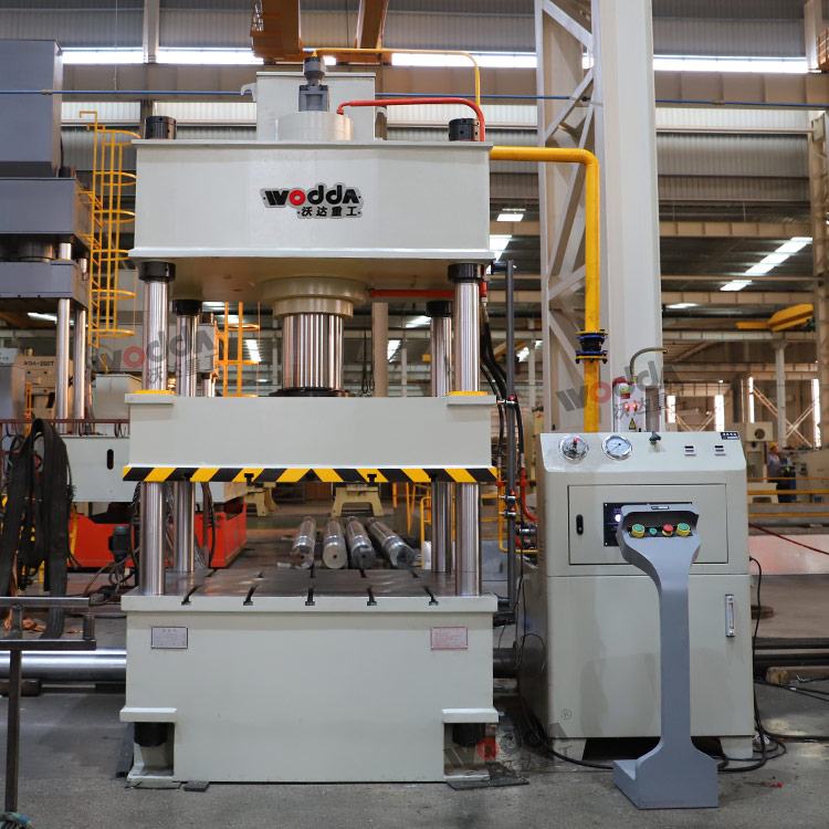 200噸三梁四柱液壓機 200噸三梁四柱液壓機