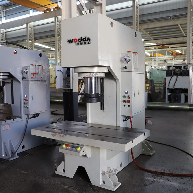 200噸單臂校直機