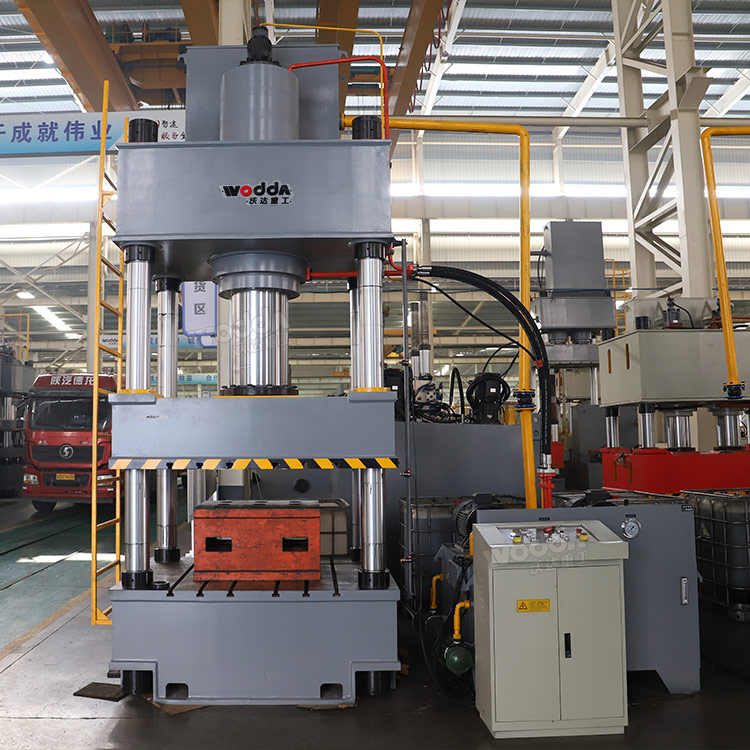 500噸三梁四柱液壓機 500噸三梁四柱液壓機