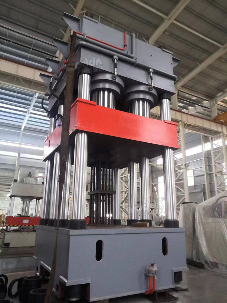 4500噸門(mén)面壓花機(jī) 4500噸門(mén)面壓花機(jī)