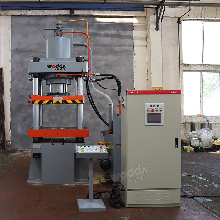 315噸四梁四柱液壓機 315噸四梁四柱液壓機