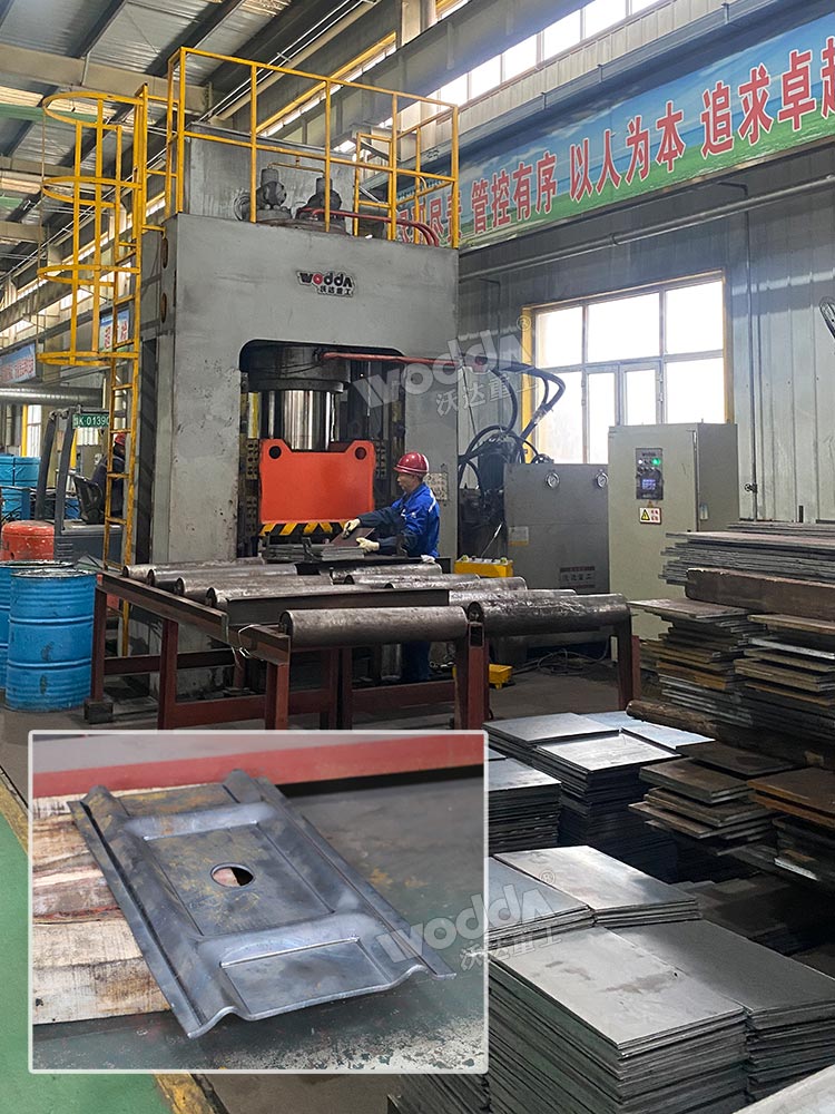 800噸W型礦用錨桿托盤液壓機(jī)現(xiàn)場(chǎng) 800噸W型礦用錨桿托盤液壓機(jī)現(xiàn)場(chǎng)