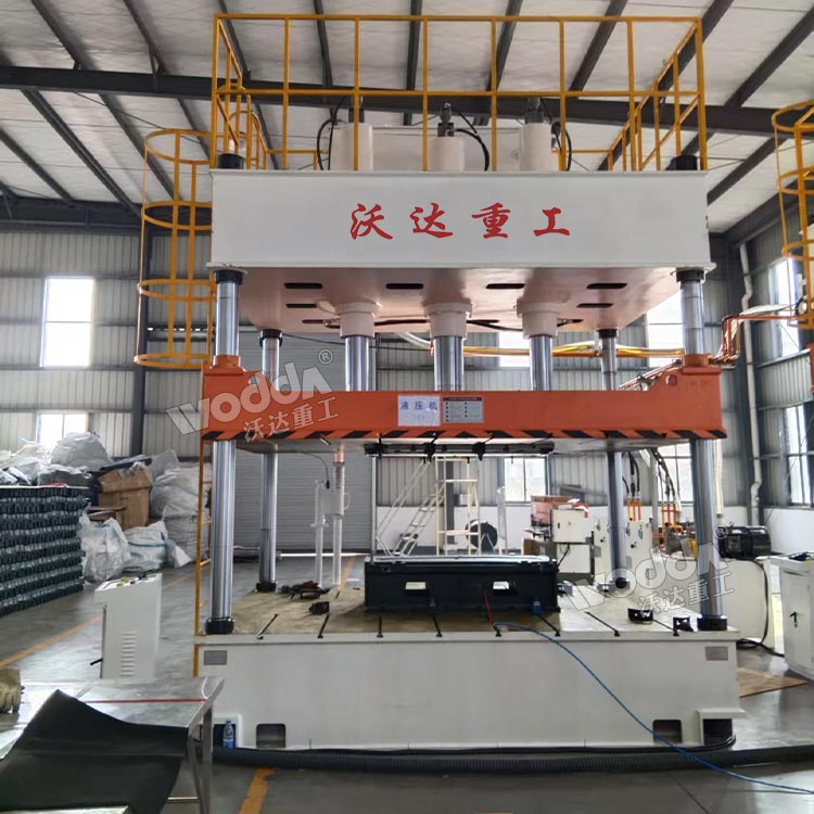 大臺面315噸三梁四柱液壓機(jī) 大臺面315噸三梁四柱液壓機(jī)