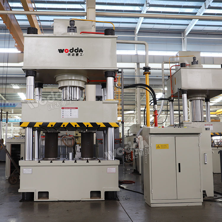 315噸四柱液壓機(jī).jpg 315噸四柱液壓機(jī).jpg