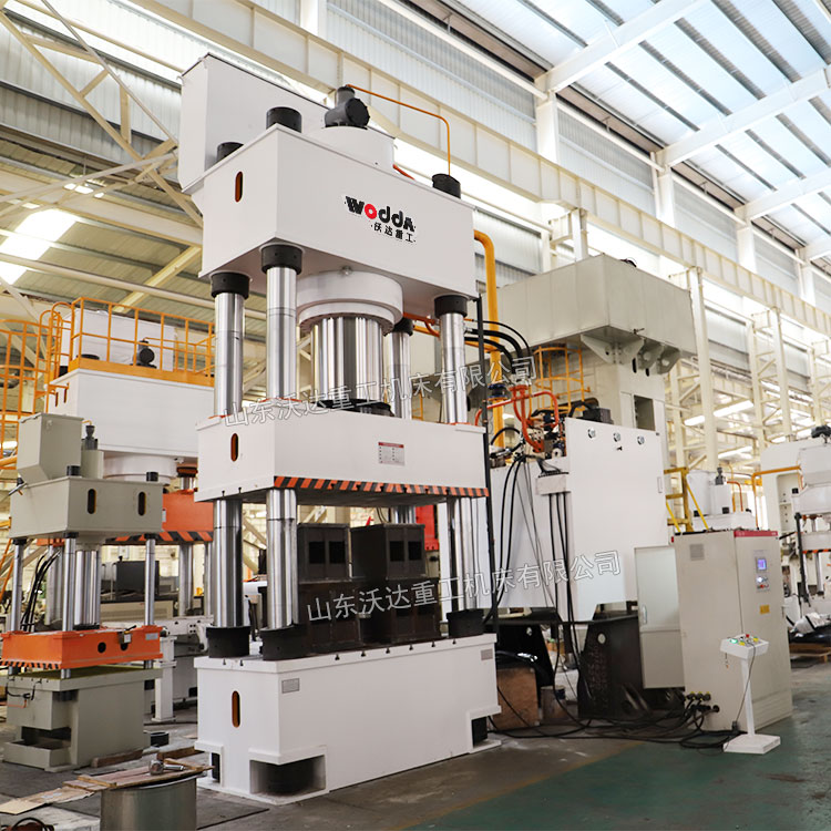 1000噸四柱液壓機(jī) 1000噸四柱液壓機(jī)