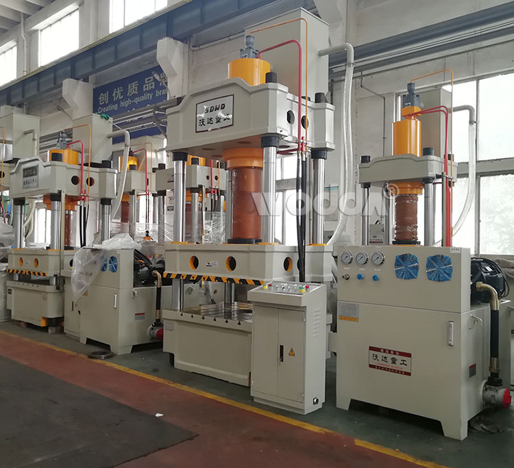 315噸三梁四柱液壓機(jī) 315噸三梁四柱液壓機(jī)