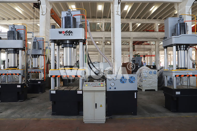 315噸三梁四柱液壓機 315噸三梁四柱液壓機