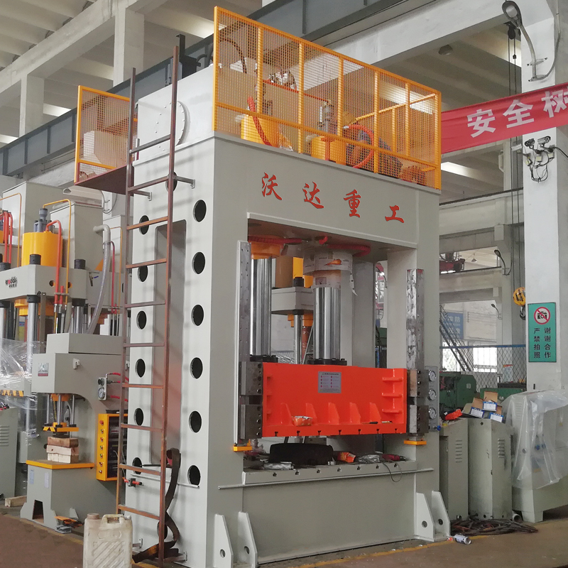 630噸框架式液壓機(jī)